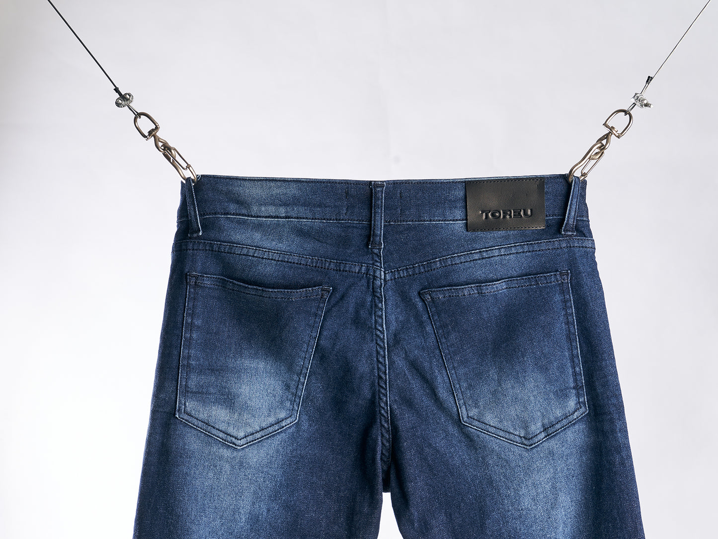 Jean Conner · Slim Fit