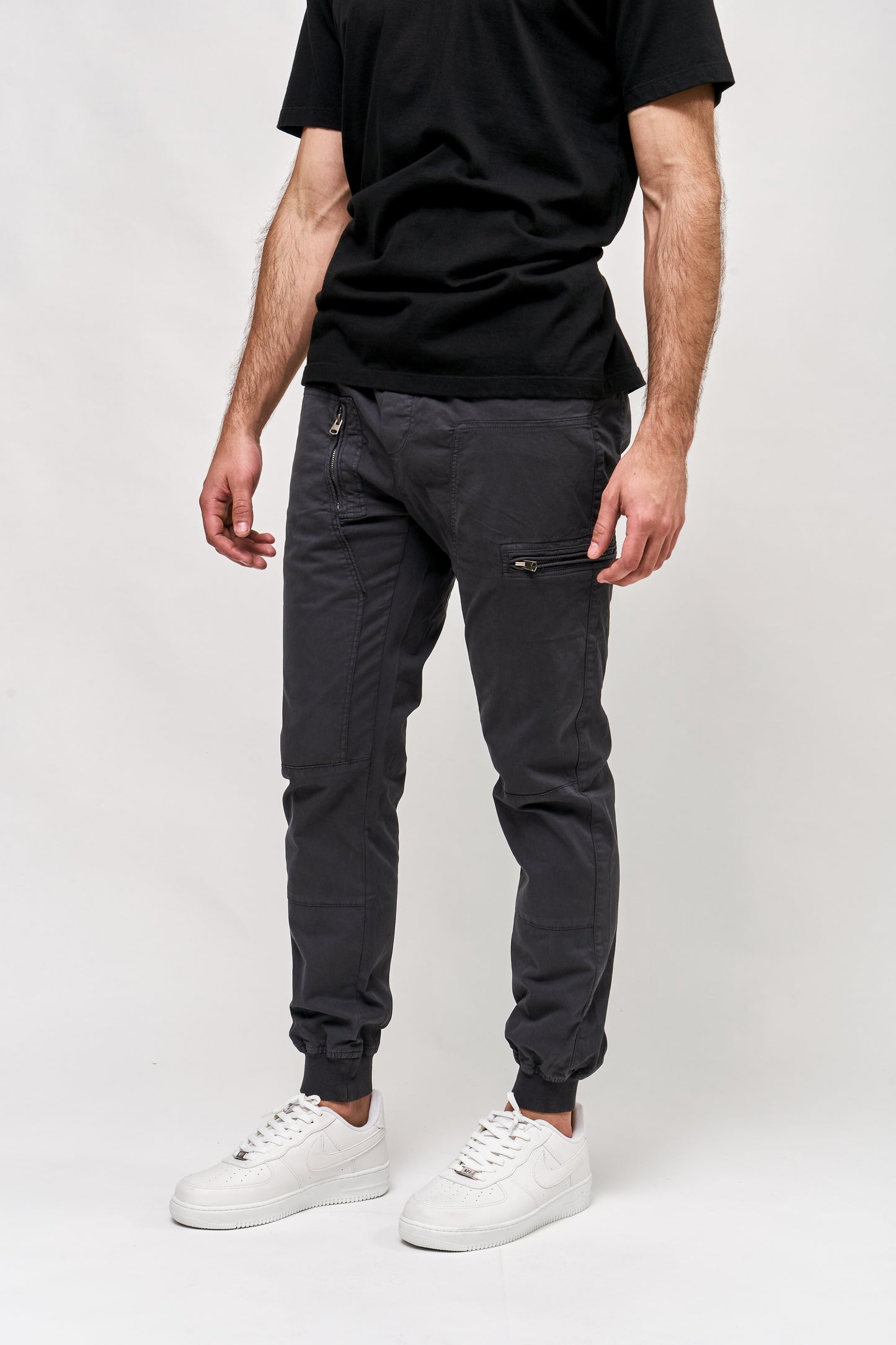 Babucha Guinea · Slim fit