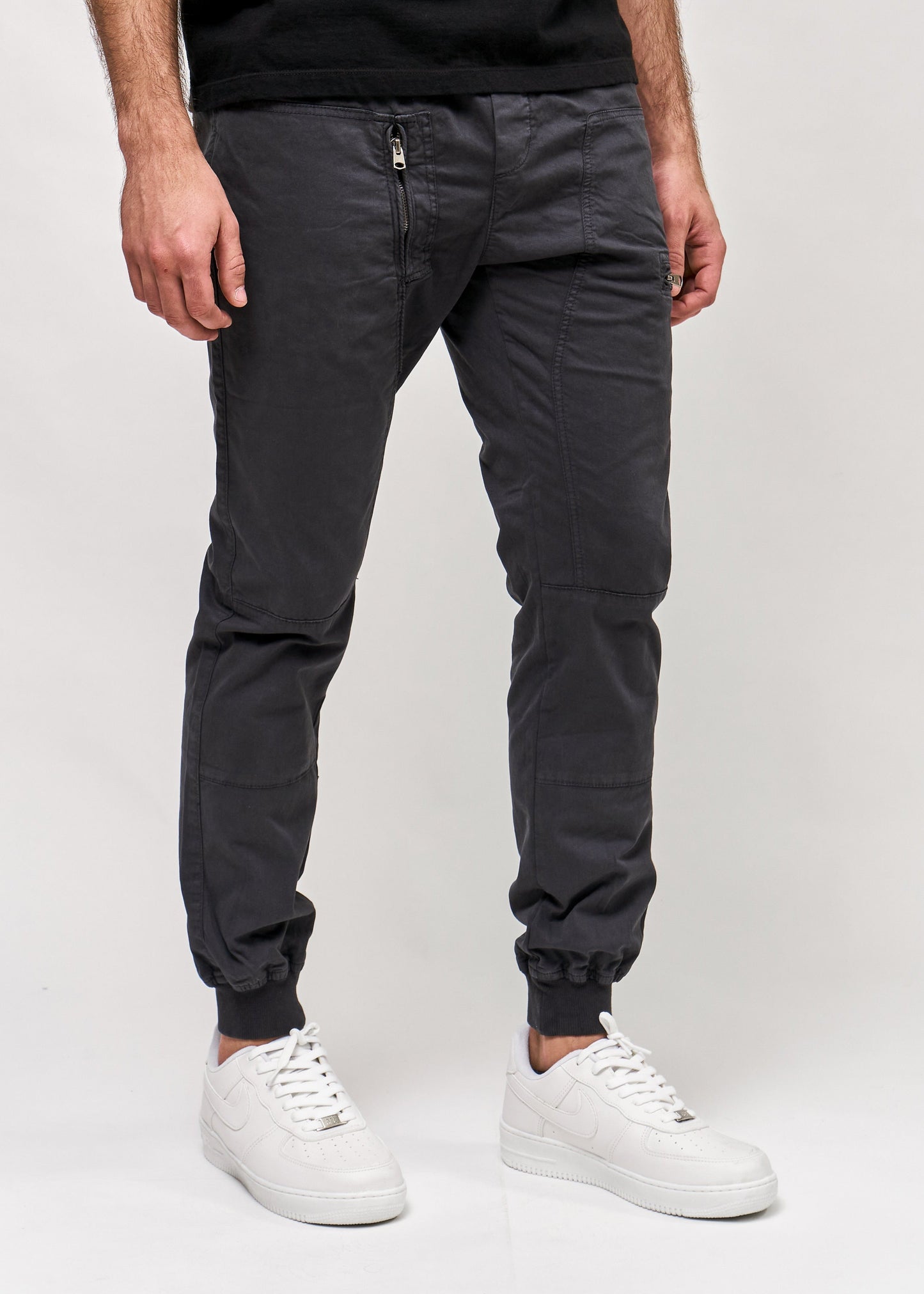 Babucha Guinea · Slim fit