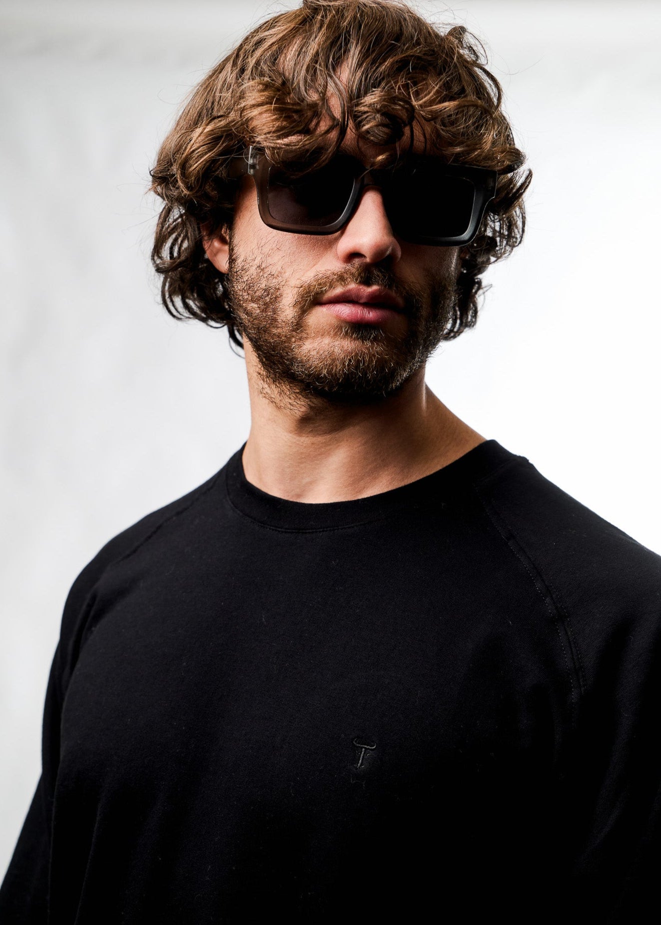 Buzo Ward · Slim Fit