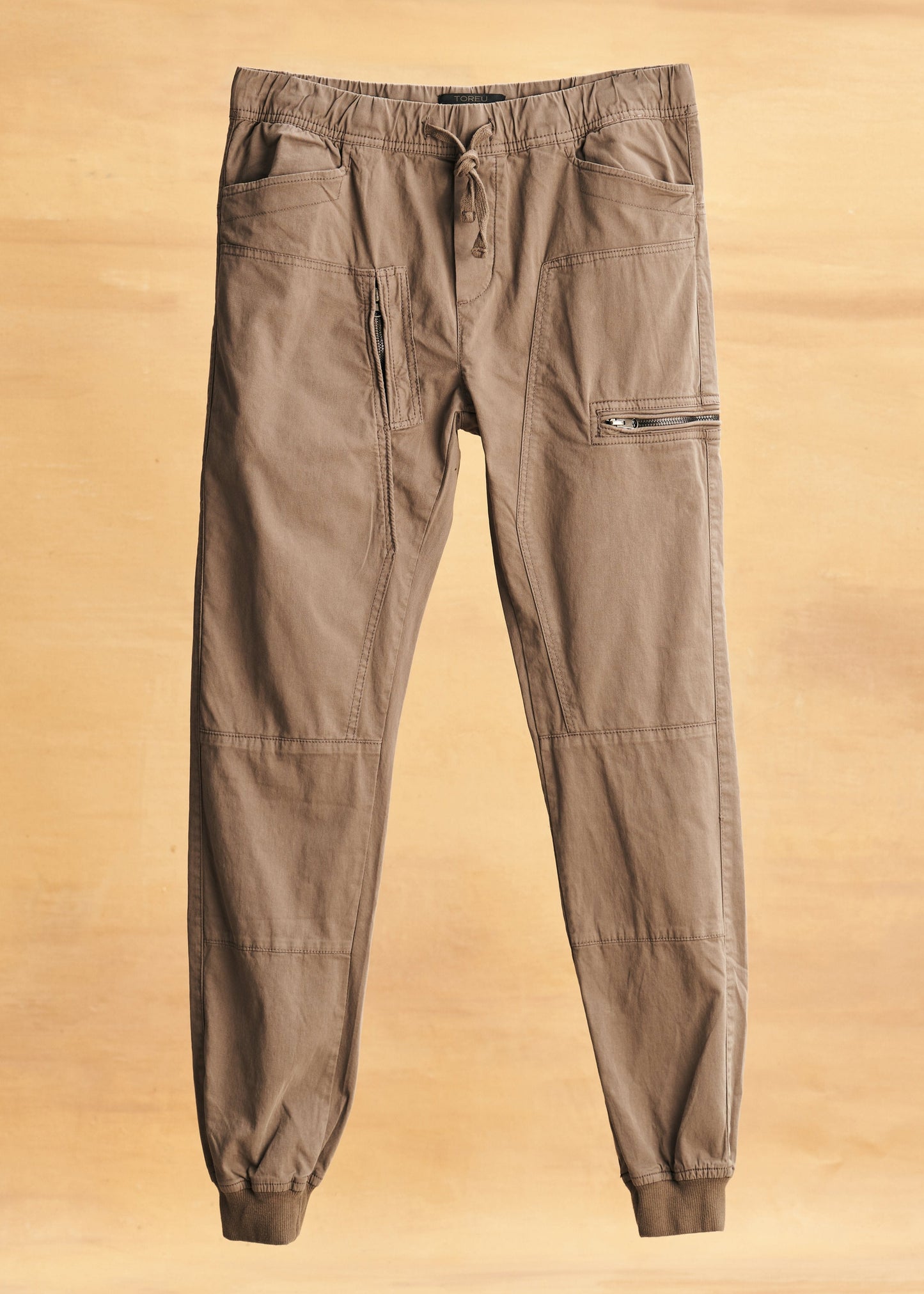 Babucha Guinea · Slim fit
