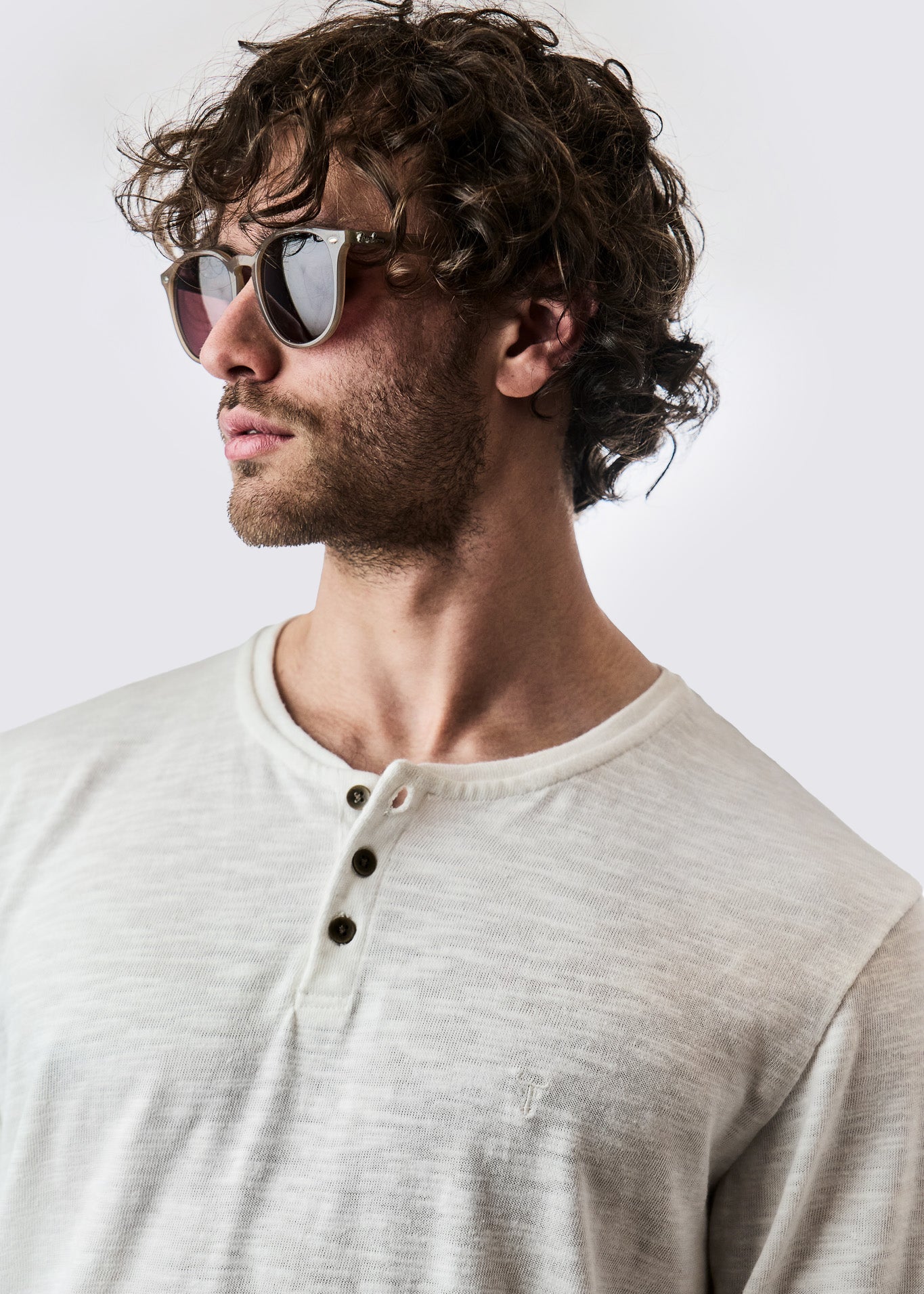 Remera Kendal · Slim Fit