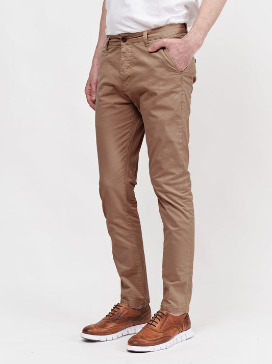 Chino Pharrel · Slim fit