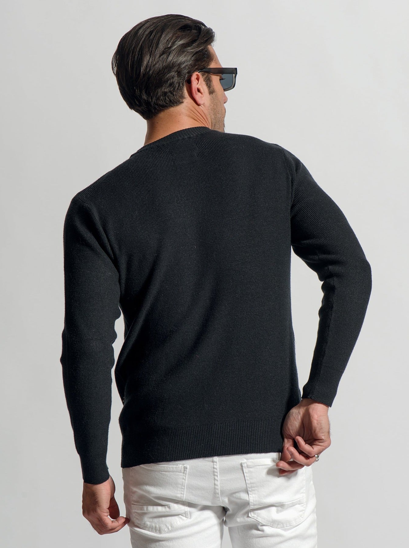Sweater LYON · Cuello redondo