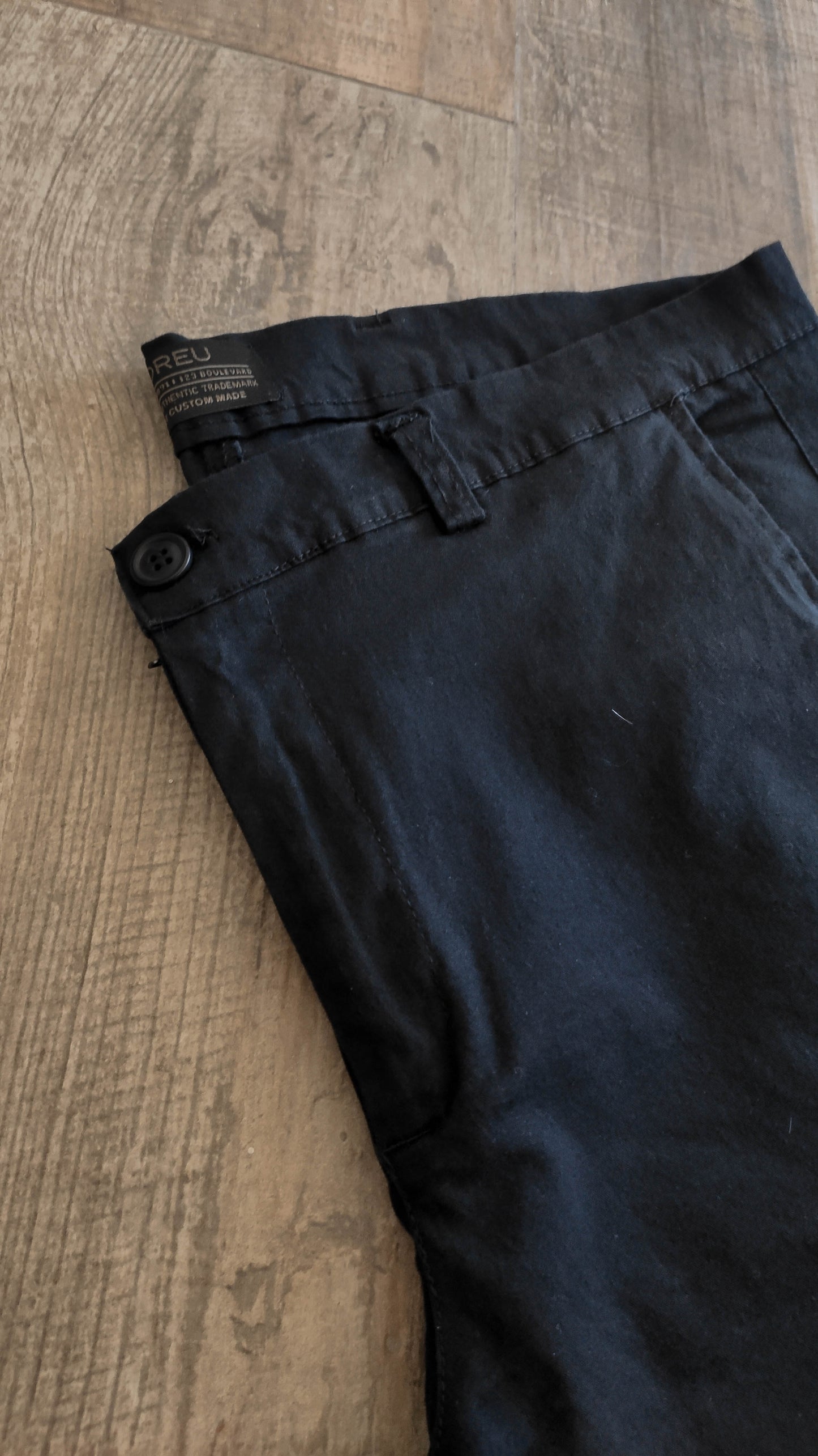 Bermuda Tesla · Slim fit