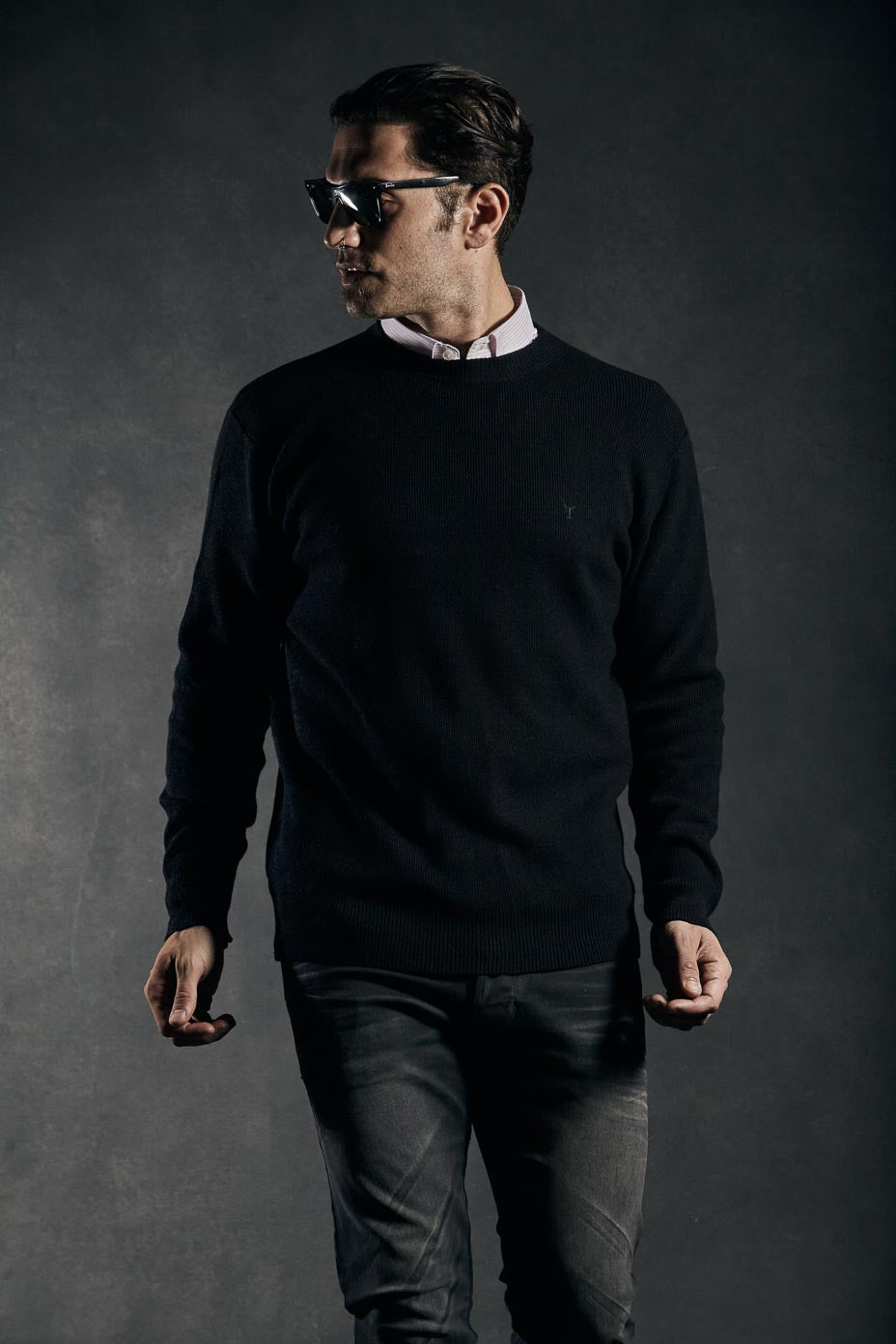 Sweater LYON · Cuello redondo