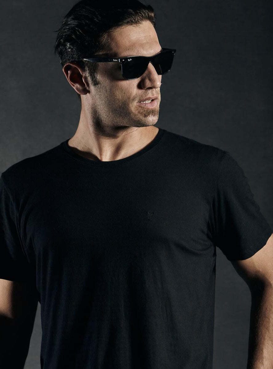 Remera Hank Negro · Pima