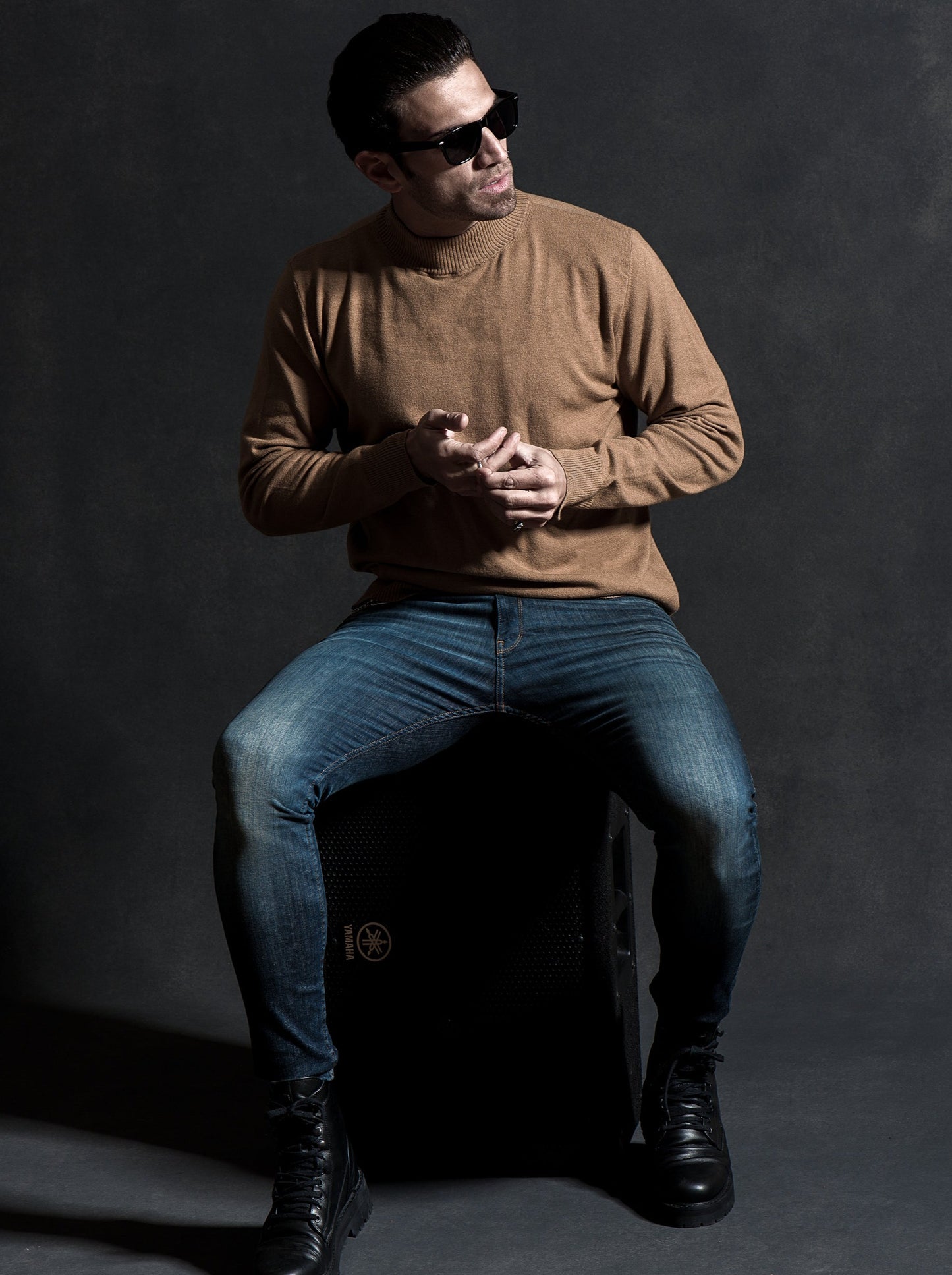 Sweater Nox · Cuello polera