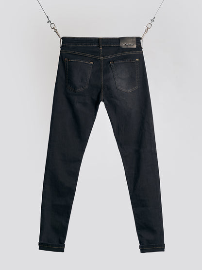 Newton Black · Skinny Fit