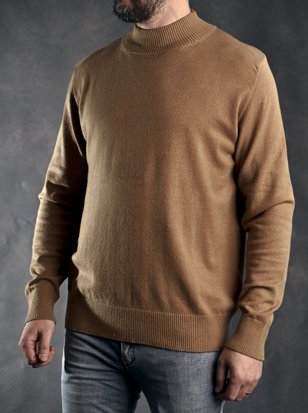 Sweater Nox · Cuello polera