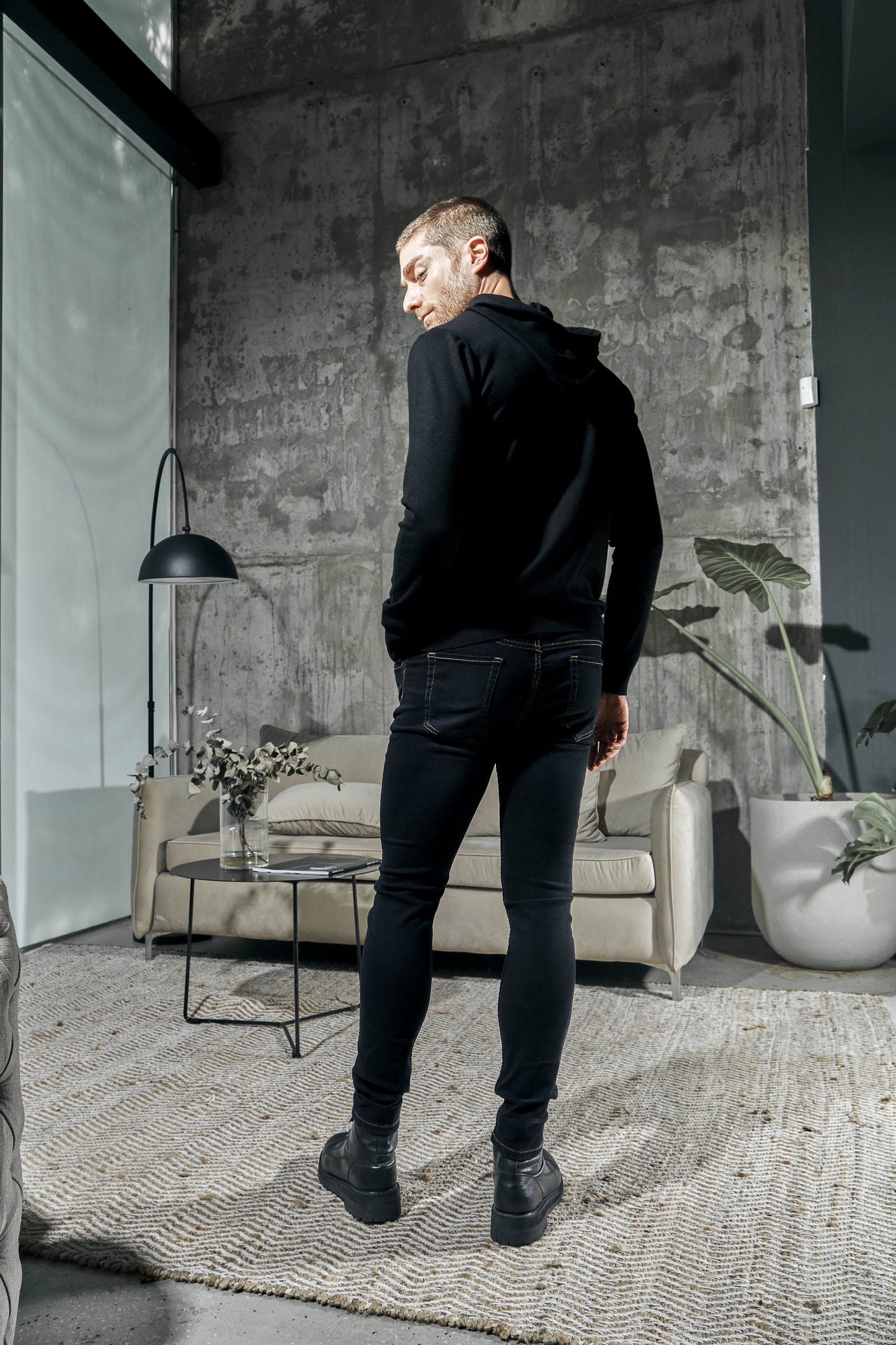 Newton Black · Skinny Fit