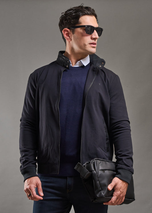 Campera SUIZA Negro · Slim fit