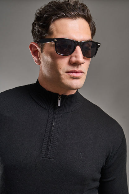 Sweater Hamilton Negro · Cuello medio cierre