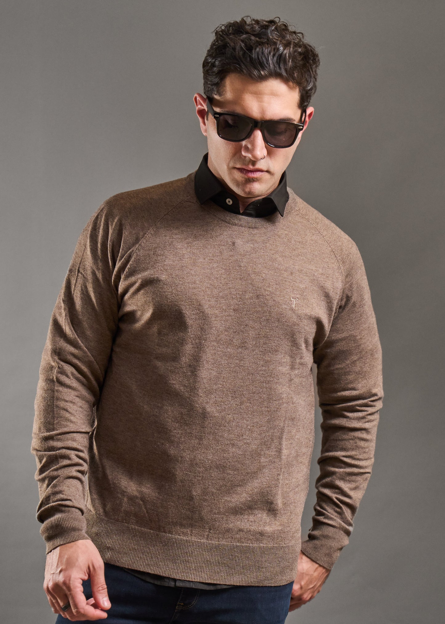 Sweater LECLERC Tostado · Slim Fit
