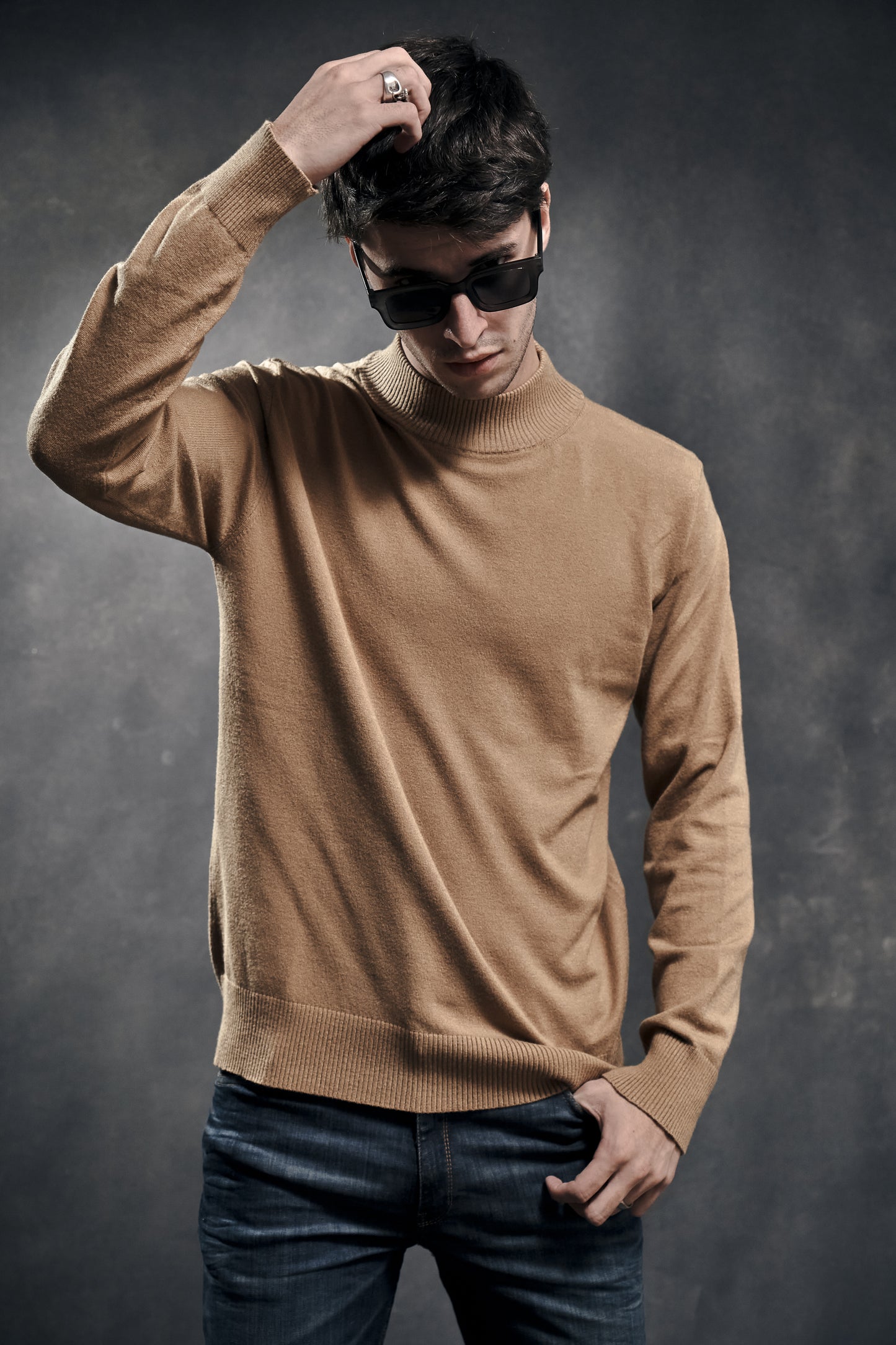 Sweater Nox · Cuello polera