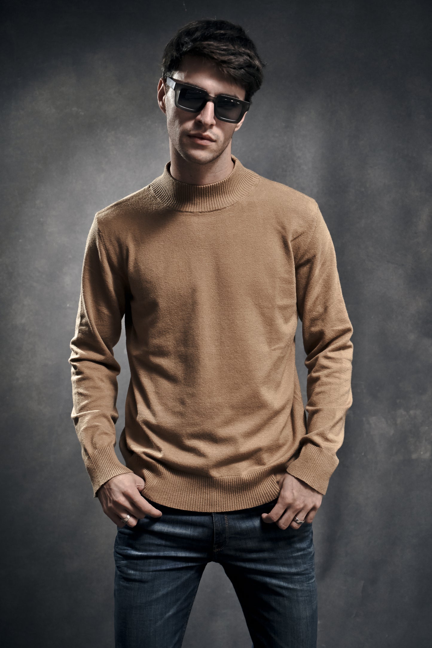 Sweater Nox · Cuello polera