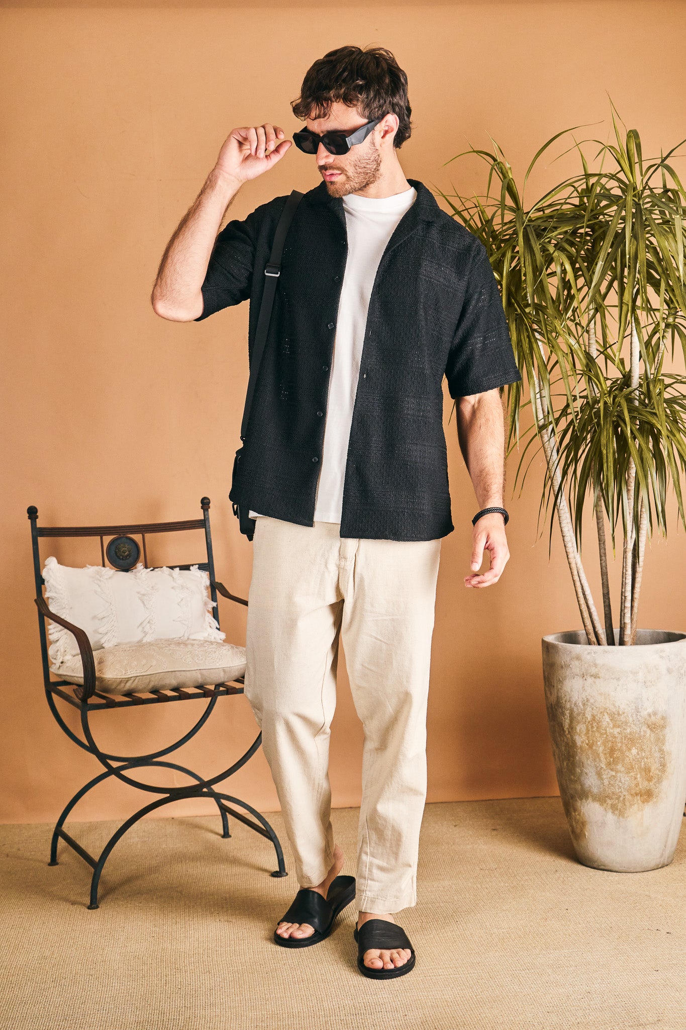 Camisa Ibiza Negro · Mangas Cortas
