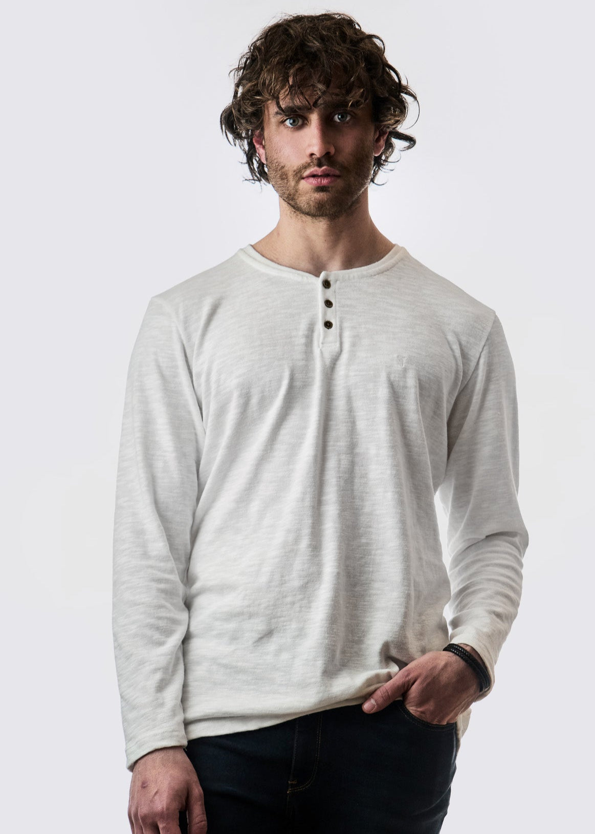 Remera Kendal · Slim Fit