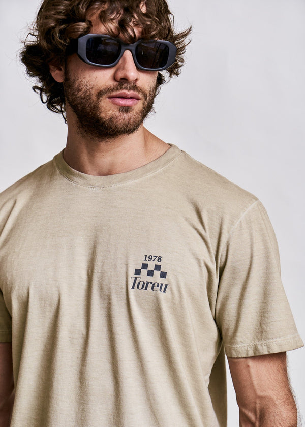 Remera Hunt · Slim fit