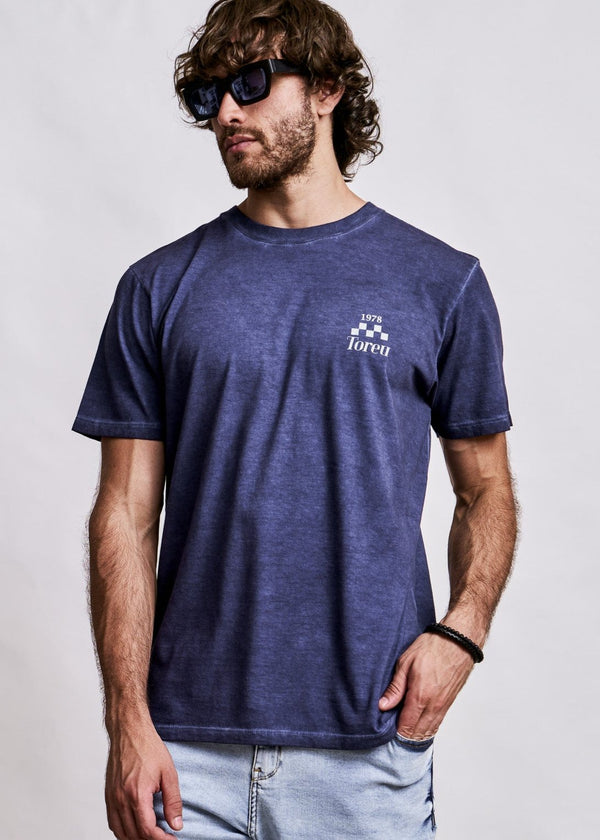 Remera Hunt · Slim fit