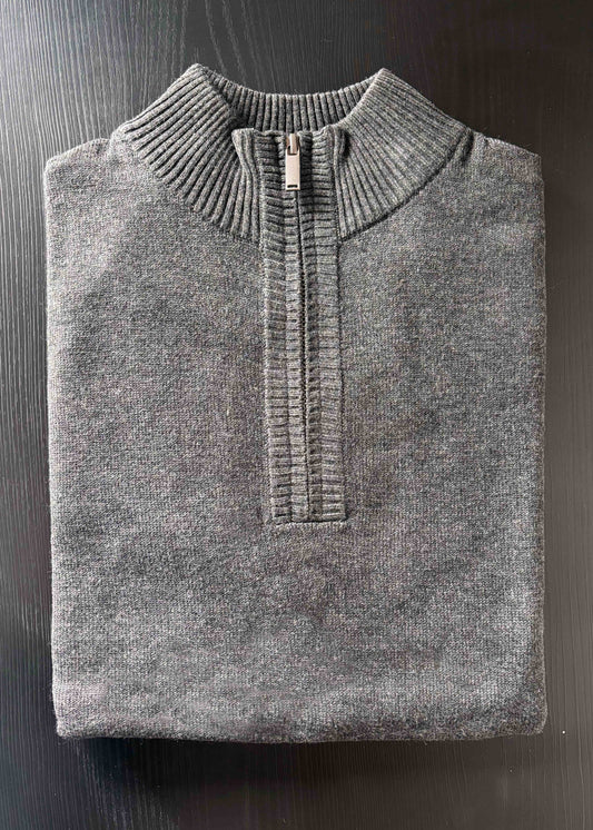Sweater Hamilton Gris· Cuello medio cierre