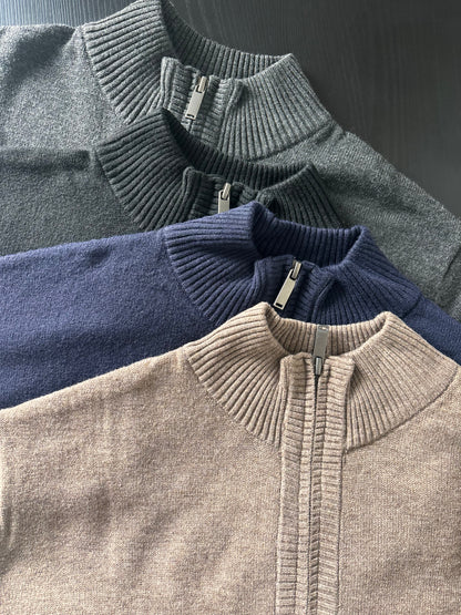 Sweater Hamilton Gris· Cuello medio cierre