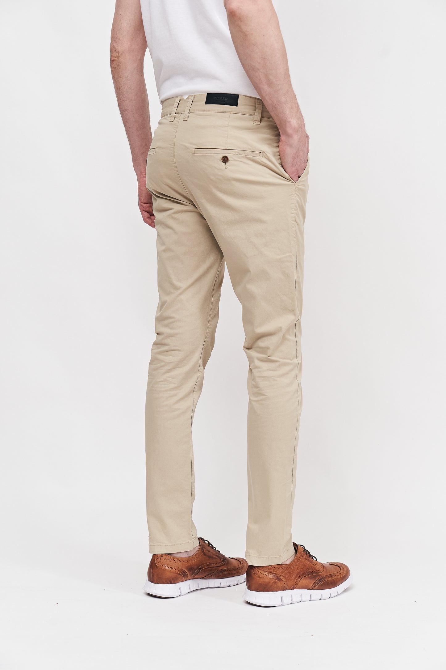 Chino Pharrel · Slim fit