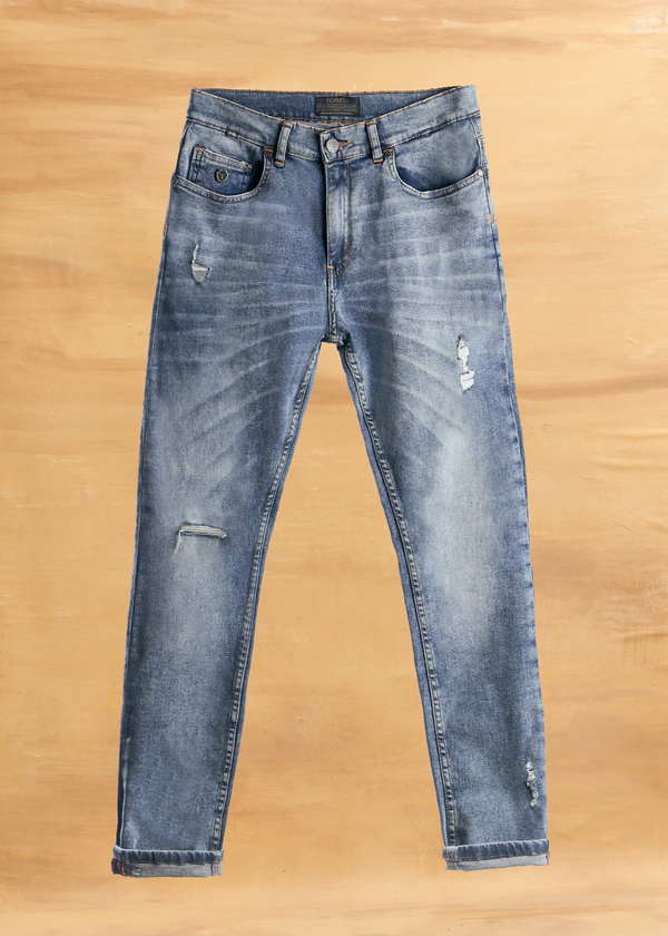 Jean Luxo con roturas · Slim Fit