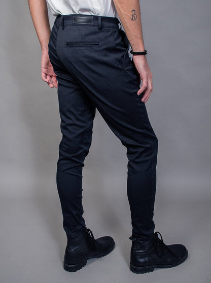 Chino Tarly · Skinny fit