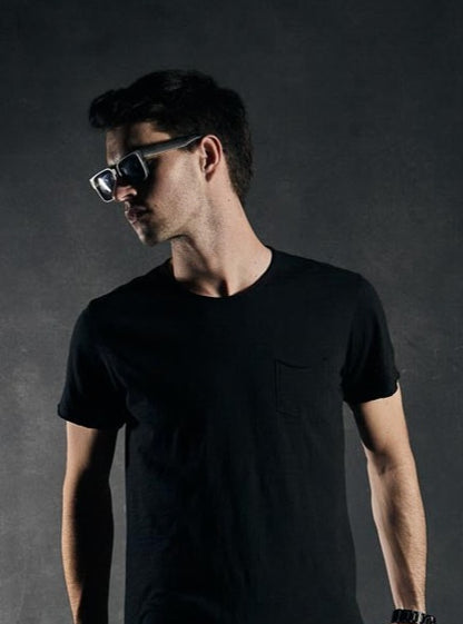 Remera Fox con bolsillo · Flame