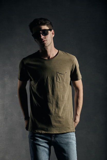 Remera Fox con bolsillo · Flame